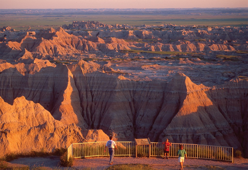 Badlands National Park lookout w people - Photo by SD Tourism