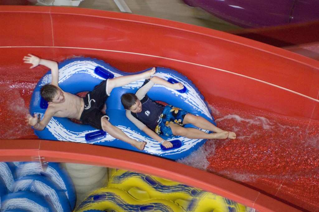 Kahuna Laguna Indoor Waterpark