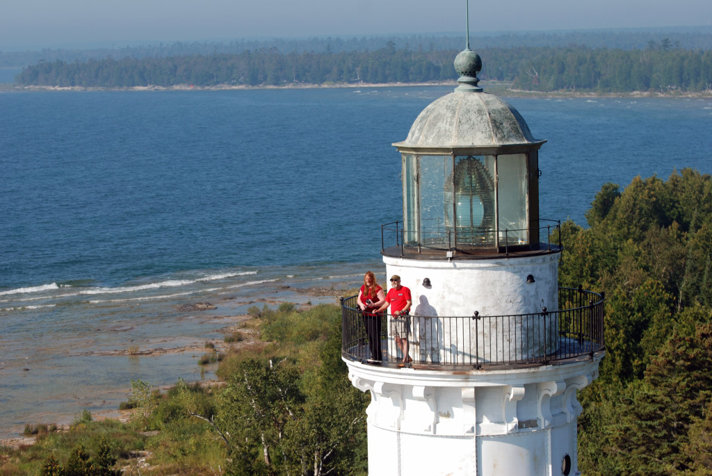 lighthouse tour around lake michigan