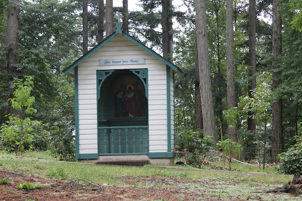 Visiting Mt. Angel, Oregon Abbey Walking Path