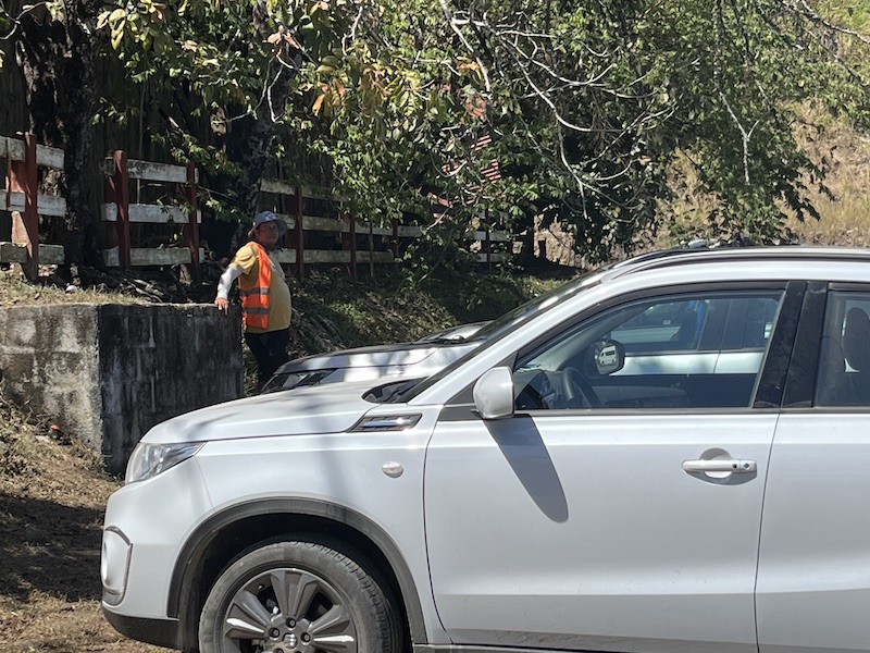 parking attendant in costa rica