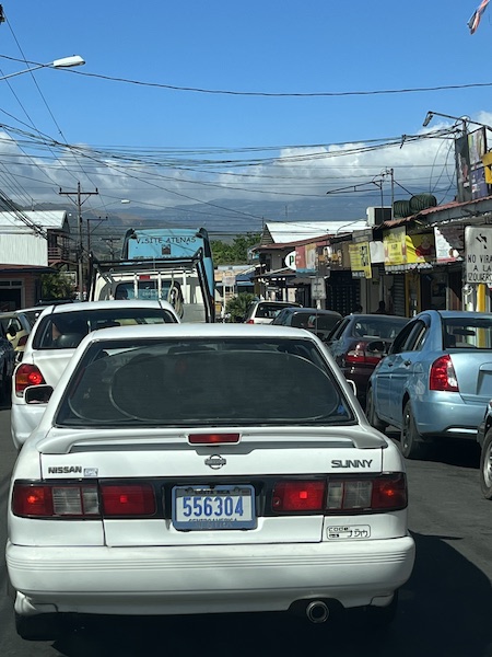 traffic jam in atenas, costa rica