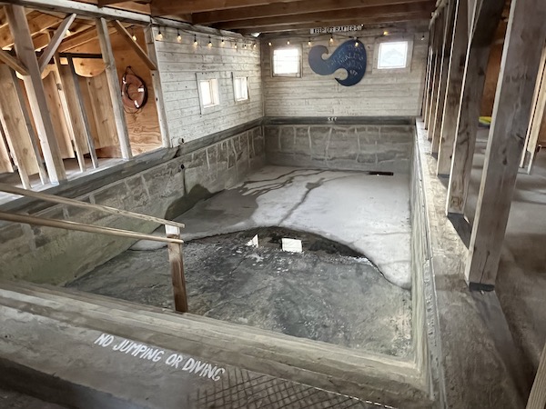 Indoor pool drained at Summer Lake Hot Springs