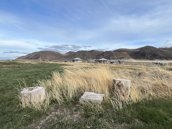 Summer Lake Hot Springs landscape