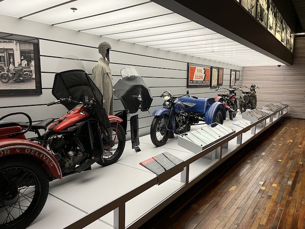 visit harley davidson factory milwaukee