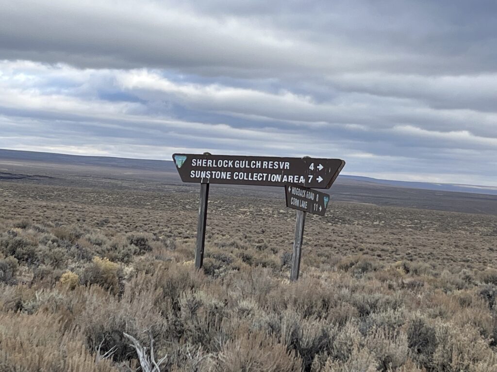 sign to sunstone collection area