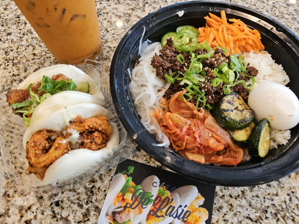 Beef-bulgogi-and-steamed-buns-for-lunch-in-Oklahoma-City-at-Cafe-de-lAsie_photo-by-Cheryl-Rodewig-scaled.jpg